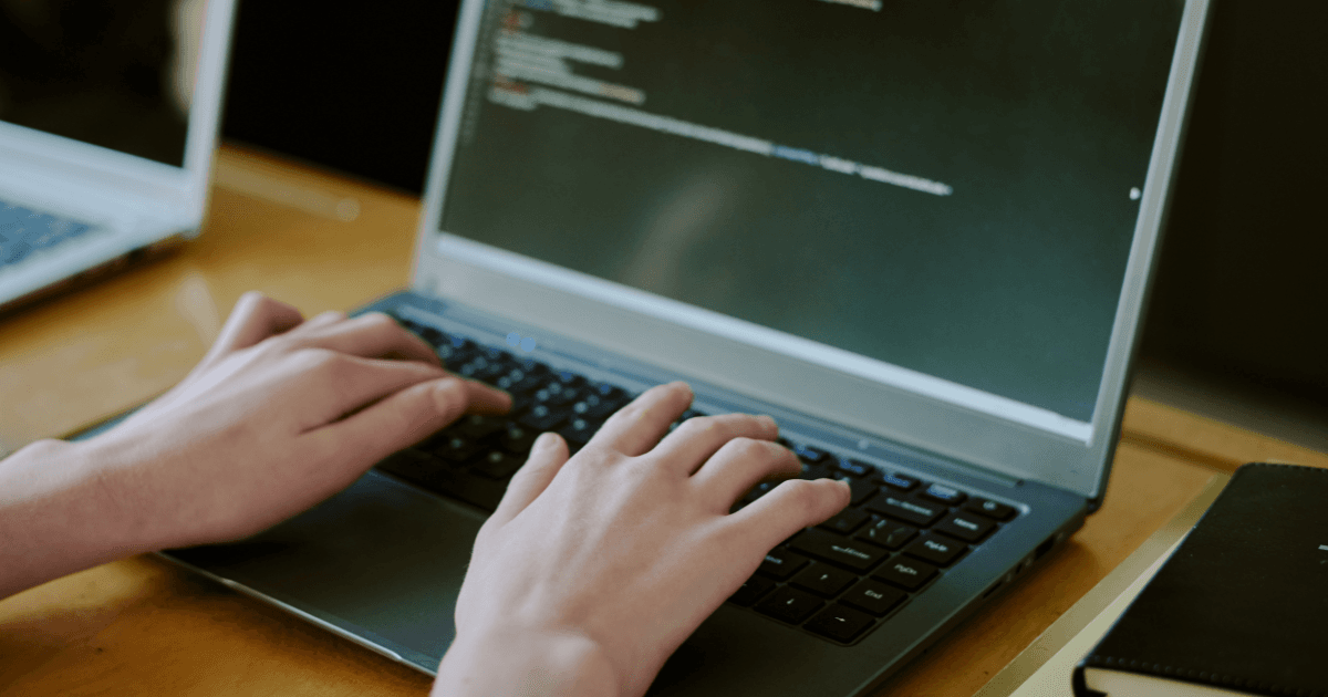 Cuánto cobra un desarrollador freelance en LATAM 2026