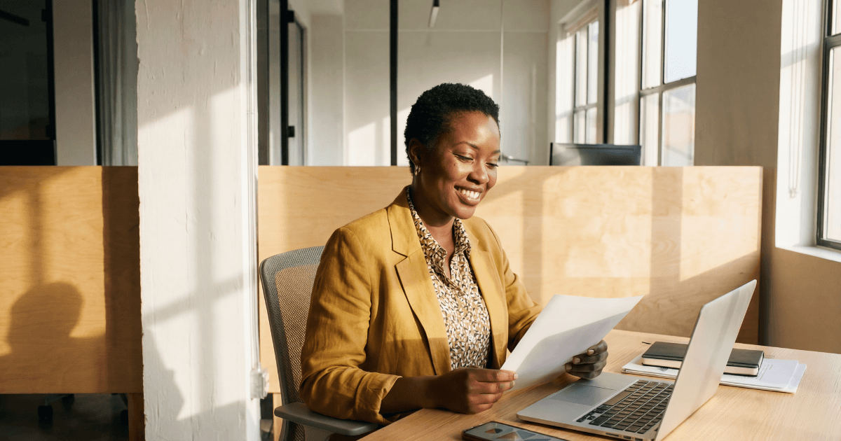 Digital marketing professional — LATAM freelance marketing rates 2026